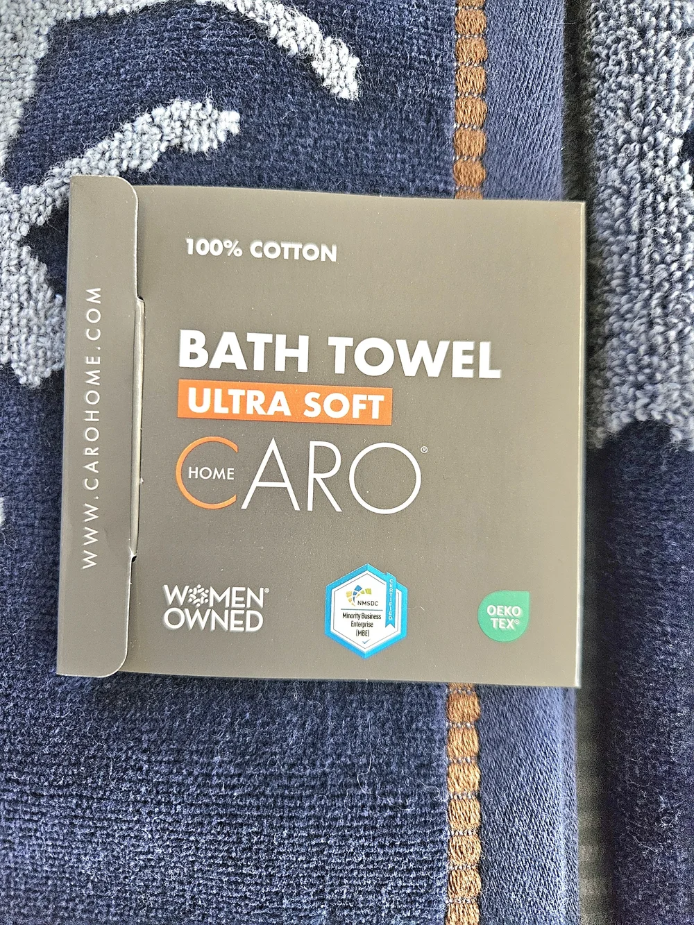 NWT CARO Reversible Horse Print Bath Towel Set – 2 Bath Towels & 2 Hand Towels